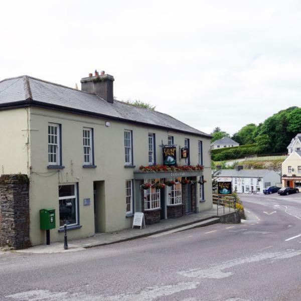 Greystones Clock Tower Lodge Leap Extérieur photo